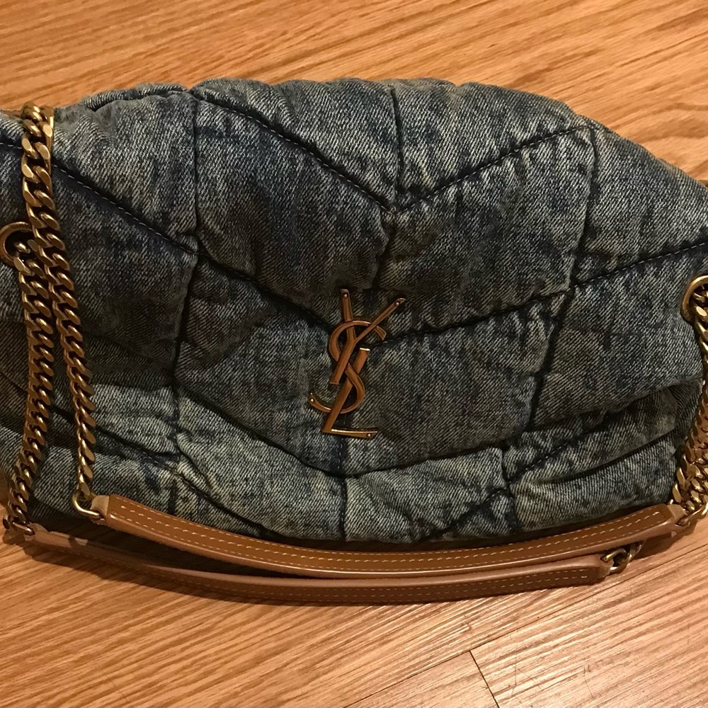 SAINT LAURENT
Puffer small suede-trimmed quilted denim shoulder bag